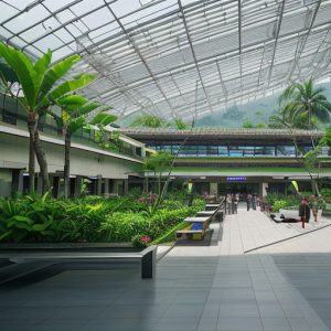 5 Bandar-Bandara Eksotik di Indonesia: Wisata Unik dan Hotel Lingkungan Memesona